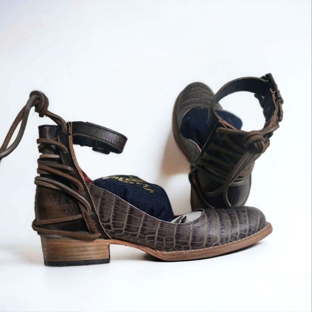 Freebird by Steven Sandals Loafers Leather Marlon Size 8
